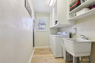 108 Kroschel St, Hallettsville, TX 77964 - Photo 37