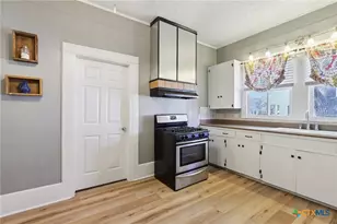 108 Kroschel St, Hallettsville, TX 77964 - Photo 27