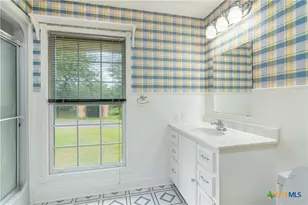 2981 Vivroux Ranch Rd, Seguin, TX 78155 - Photo 19