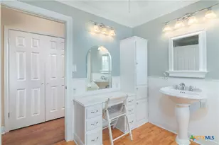 2981 Vivroux Ranch Rd, Seguin, TX 78155 - Photo 23