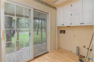 2981 Vivroux Ranch Rd, Seguin, TX 78155 - Photo 31