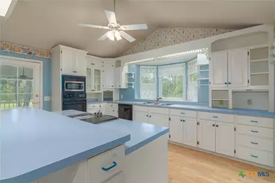 2981 Vivroux Ranch Road, Seguin, TX 78155 - Photo 29