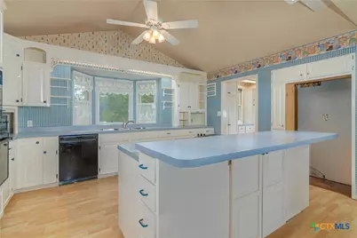 2981 Vivroux Ranch Road, Seguin, TX 78155 - Photo 27