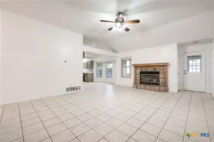 210 Paula St, Copperas Cove, TX 76522 - Photo 5