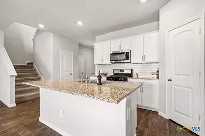 154 Solitude Drive, San Marcos, TX 78666 - Photo 5