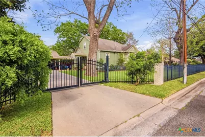 801 N Craig Street, Victoria, TX 77901 - Photo 5