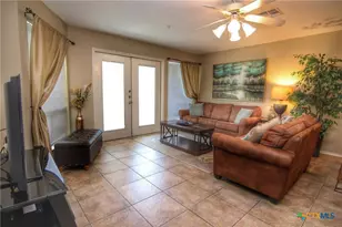 730 E Mather St, New Braunfels, TX 78130 - Photo 5