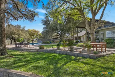 201 S Contour Drive, Gonzales, TX 78629 - Photo 45