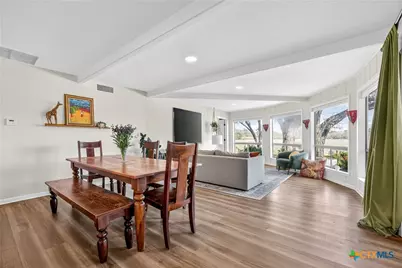 201 S Contour Drive, Gonzales, TX 78629 - Photo 17