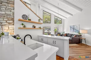 201 S Contour Dr, Gonzales, TX 78629 - Photo 9