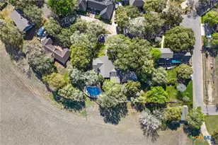 201 S Contour Dr, Gonzales, TX 78629 - Photo 47