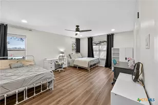 201 S Contour Dr, Gonzales, TX 78629 - Photo 29