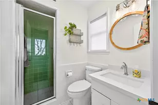 201 S Contour Dr, Gonzales, TX 78629 - Photo 21