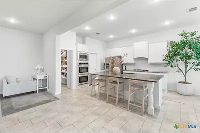 823 Dreisam, New Braunfels, TX 78130 - Photo 3