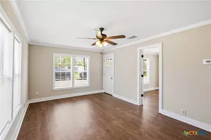 1406 N Clinton St, Cuero, TX 77954 - Photo 19