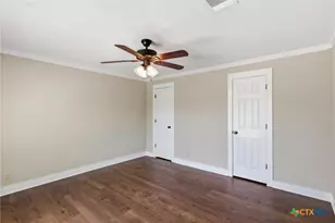 1406 N Clinton St, Cuero, TX 77954 - Photo 23