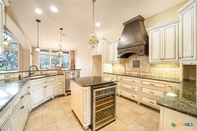 1174 Sapling Spring, New Braunfels, TX 78132 - Photo 13