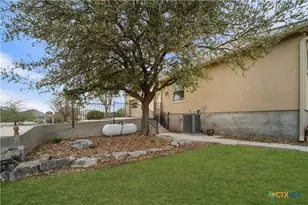 1174 Sapling Spg, New Braunfels, TX 78132 - Photo 37
