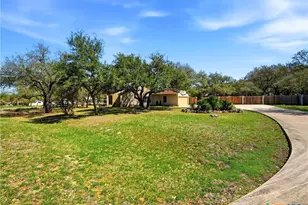 121 Delaney Rae, New Braunfels, TX 78132 - Photo 5