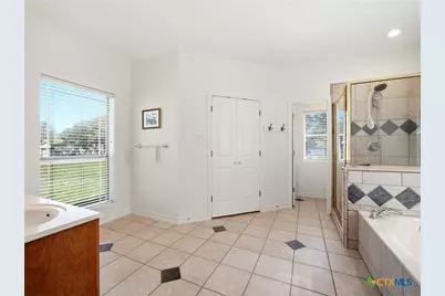 121 Delaney Rae, New Braunfels, TX 78132 - Photo 25