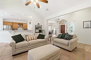 121 Delaney Rae, New Braunfels, TX 78132 - Photo 9