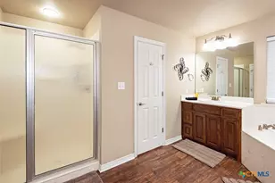 1419 Loving Trl, Belton, TX 76513 - Photo 17