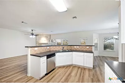 316 Sparrow, New Braunfels, TX 78130 - Photo 11