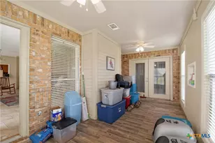 123 E Harbor Dr, Port Lavaca, TX 77979 - Photo 39