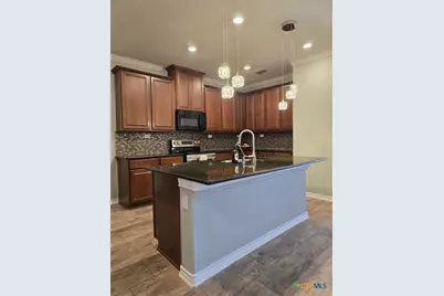 660 Knoll Brook, New Braunfels, TX 78130 - Photo 7