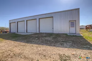 2151 Old Lehmann Rd, Seguin, TX 78155 - Photo 9