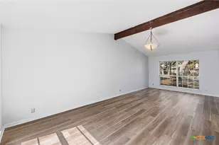 6102 Woodmoor St, San Antonio, TX 78249 - Photo 7