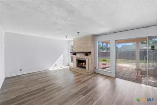 6102 Woodmoor St, San Antonio, TX 78249 - Photo 13