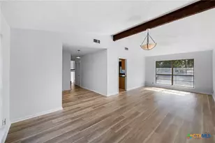 6102 Woodmoor St, San Antonio, TX 78249 - Photo 9