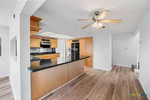 6102 Woodmoor St, San Antonio, TX 78249 - Photo 3