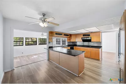 6102 Woodmoor Street, San Antonio, TX 78249 - Photo 5