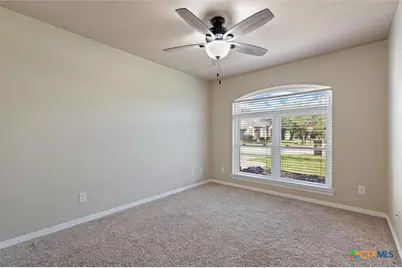 2001 Silver Spur, Belton, TX 76513 - Photo 9