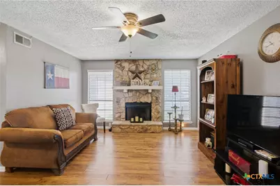 109 Queenswood Trail, Victoria, TX 77901 - Photo 3