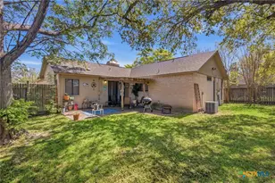 109 Queenswood Trail, Victoria, TX 77901 - Photo 15