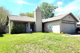 109 Queenswood Trail, Victoria, TX 77901 - Photo 1