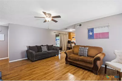 109 Queenswood Trail, Victoria, TX 77901 - Photo 5