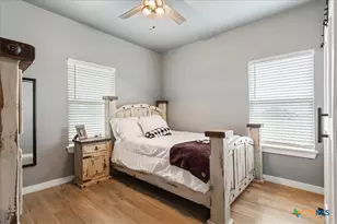 639 County Rd 101, Rogers, TX 76569 - Photo 17