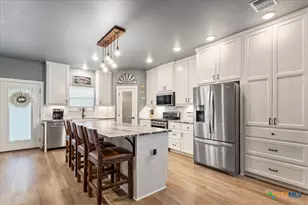 639 County Rd 101, Rogers, TX 76569 - Photo 9