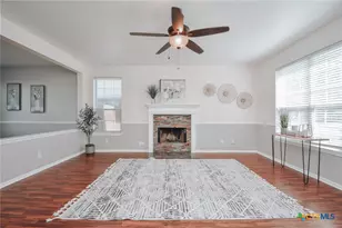 515 Bridle Ln, Victoria, TX 77904 - Photo 3