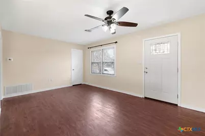 17 Matthews Drive, Lampasas, TX 76550 - Photo 7