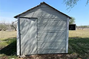 1206 Alcalde De La Bahia, Goliad, TX 77963 - Photo 11