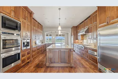 930 Lakeview Trail, Mcqueeney, TX 78123 - Photo 13