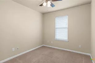 3021/3023 Douglas Fir Dr, New Braunfels, TX 78130 - Photo 17