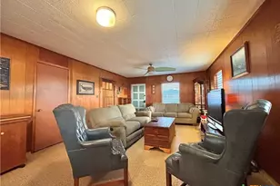 411 W Olive Ave, Port O'Connor, TX 77982 - Photo 9