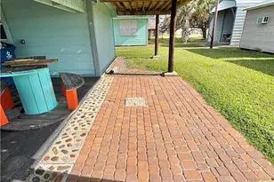 411 W Olive Ave, Port O'Connor, TX 77982 - Photo 11