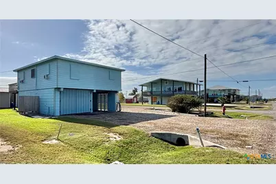 411 W Olive Avenue, Port O'Connor, TX 77982 - Photo 21